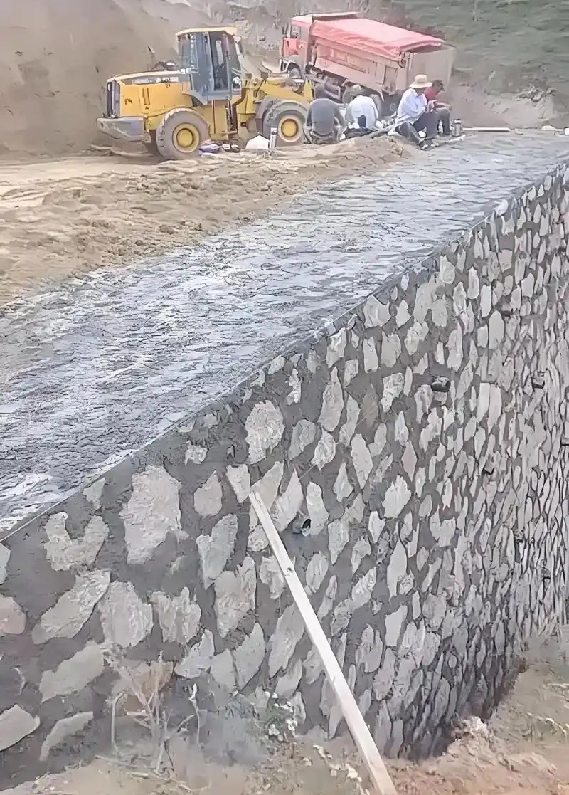 临汾安泽县边坡加固
